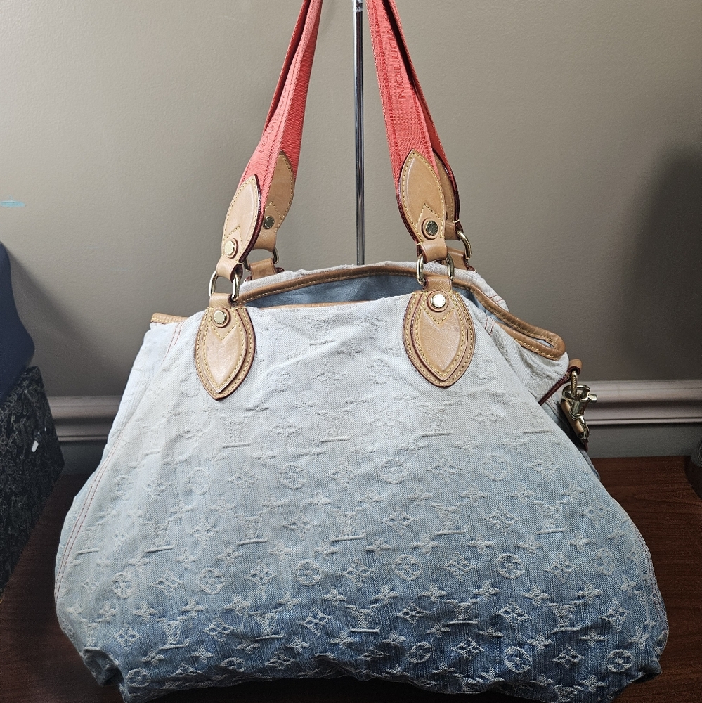 Auth Louis Vuitton Sunshine Ombre Rare Gm Jean Blue Denim Cross Body Bag - Picture 4 of 15